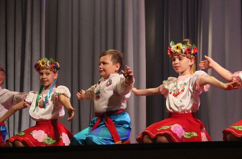 Танец «незабудок» и неожиданные подарки: как мелитопольская «Золушка» отметила 25-летие (ДОБАВЛЕНО ФОТО, ВИДЕО) фото