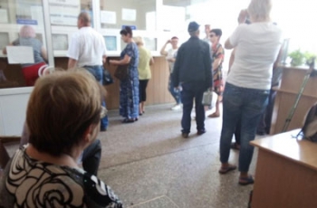 Мелитопольцы обижаются на контролеров и идут в МГРЭС фото