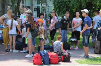 На море задаром - дети из Мелитополя отправились в лагеря  фото