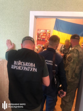 В Мелитополе зам военкома попался на взятке фото