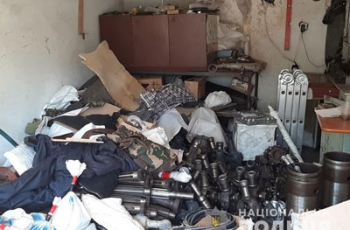 В Мелитополе мужчина прятался от полиции в гараже фото