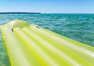 В Азовском море могли утонуть взрослые и дети фото