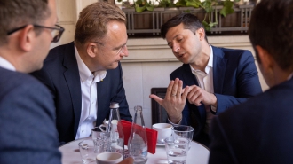 Названа зарплата Зеленского за один день президентства фото