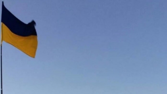 В оккупированном Крыму подняли украинский флаг фото