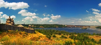 В Запорожье проведут бесплатные экскурсии по городу и острову Хортица фото