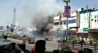 В Индии прогремел взрыв на заводе: 20 погибших, десятки раненых фото