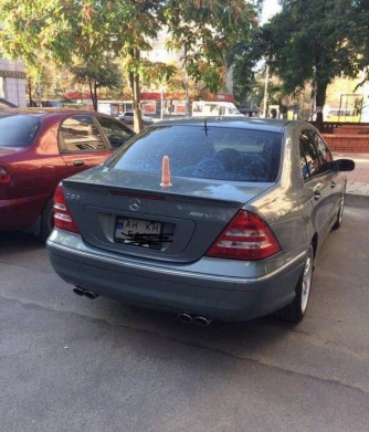 Резиновый фаллос: на что пожаловался запорожский прокурор полиции  фото