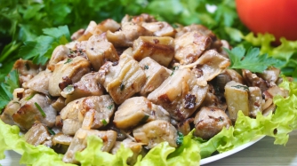 Рецепт дня: баклажаны, обжаренные с яйцами фото