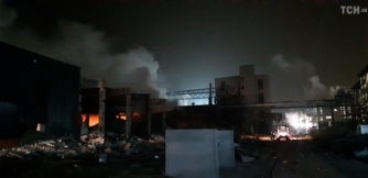 На заводе в Днепре произошел мощный взрыв и пожар фото