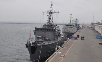 В порт Одессы зашли корабли НАТО фото