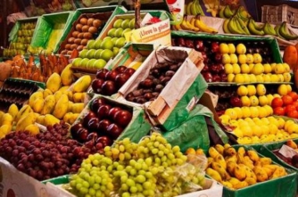 Украину заваливают импортными фруктами: что покупаем фото