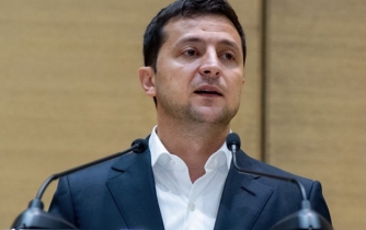 Зеленский пообещал референдум о рынке земли фото