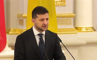 Зеленский заявил, что не будет бриться, пока не вернутся украинские корабли фото