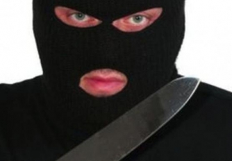 У жителя Примпосада ночью «изъяли» мобильник и деньги фото