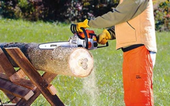 Как правильно пилить дрова бензопилой? фото