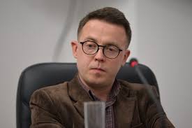 Телеведущий Дроздов назвал Зеленского отрыжкой советской эпохи, убожеством и организмом фото