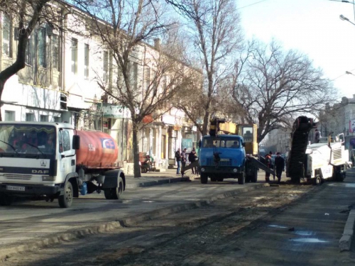 В Мелитополе еще одна улица останется лысой после реконструкции фото