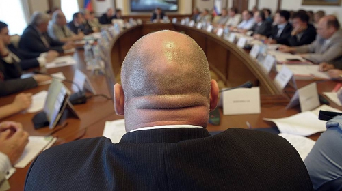 В Запорожской области чиновник незаконно присвоил себе около 1 миллионов гривен фото