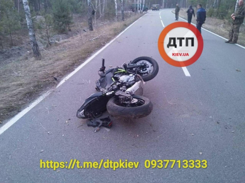 Под Киевом девушке оторвало голову в страшном ДТП (ФОТО 18 +) фото