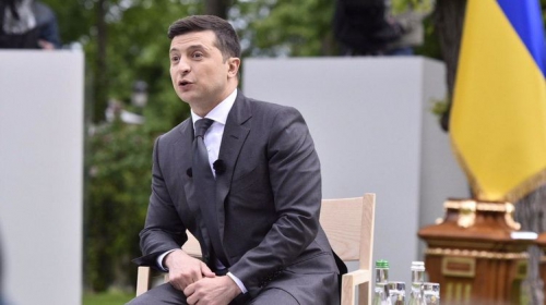 Зеленский заявил, что не считает зарплату в 5 тысяч гривен показателем бедности в Украине фото