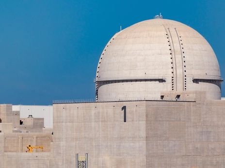В ОАЭ начала работу первая арабская атомная электростанция фото