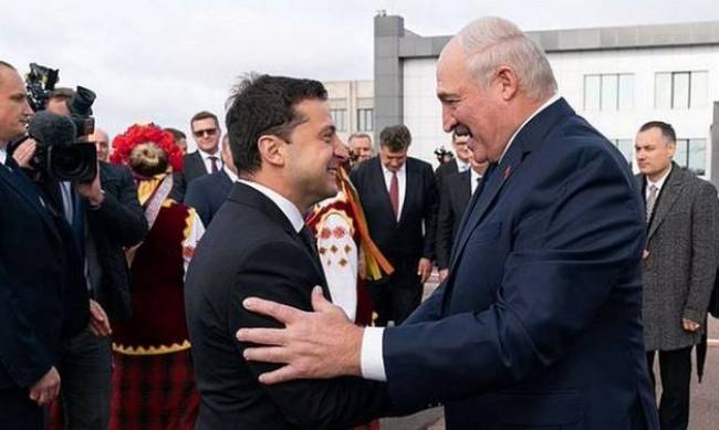 Зеленский дал совет Лукашенко: Проведите повторные выборы фото