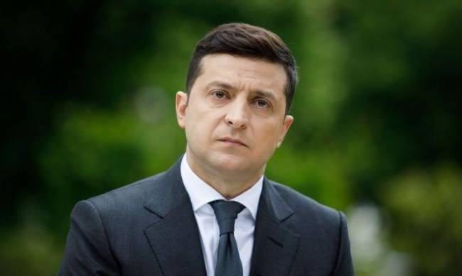 Зеленский призвал членов своей команды перестать отказываться от ответственности фото