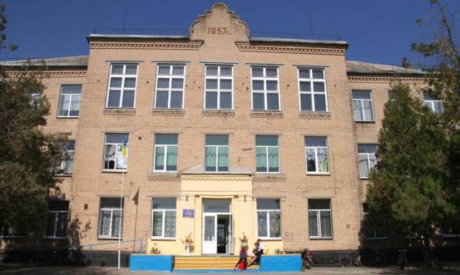 В Мелитопольском районе школа еще на карантине по COVID  фото