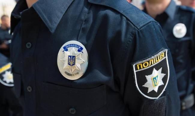 В Запорожье пьяный мужчина напал на агитатора фото