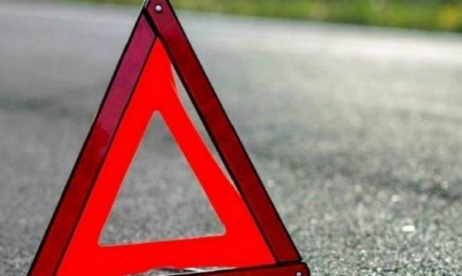 Под Запорожьем военный грузовик на полном ходу столкнулся с Lanos: есть пострадавшие фото