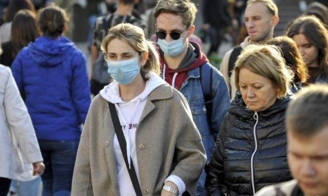 Вирусолог уверяет, что переболевшие COVID-19 весной стоят на пороге новой угрозы фото