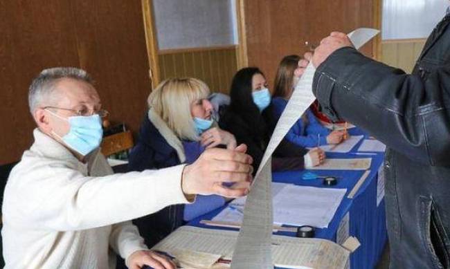 Что будет с коронавирусом в Украине после выборов: врач-инфекционист дал прогноз фото