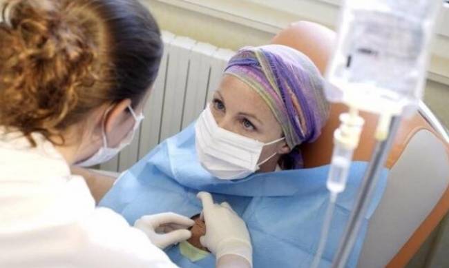 С апреля в Украине химиотерапию и другое лечение онкозаболеваний будут проводить за госсчет фото