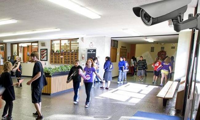 В Запорожье в школах установят систему видеонаблюдения: обойдется почти в 5 миллионов гривен фото