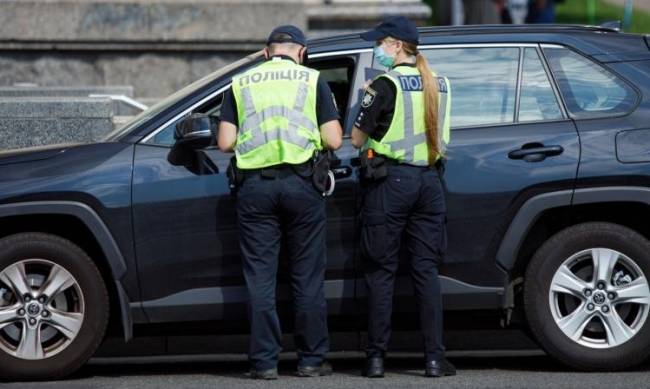 Полицейские не смогут останавливать автомобили без причины  фото