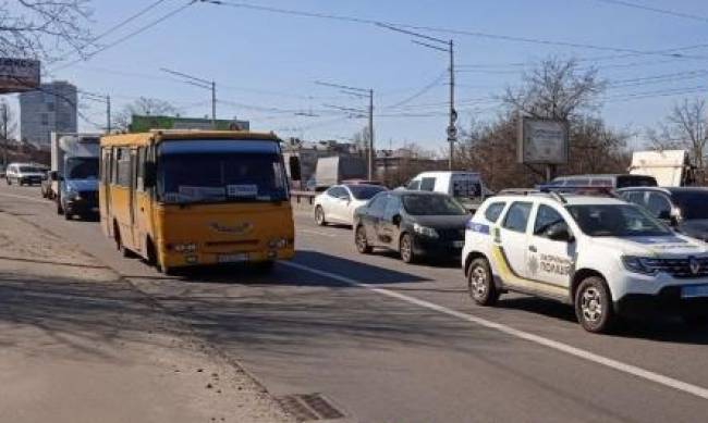 В Киеве вооруженные разборки на дороге парализовали движение: введен план Перехват, фото фото