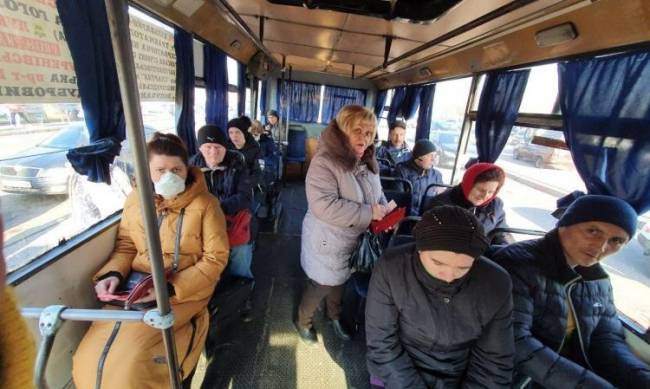 В мелитопольских маршрутках забыли о масочном режиме фото
