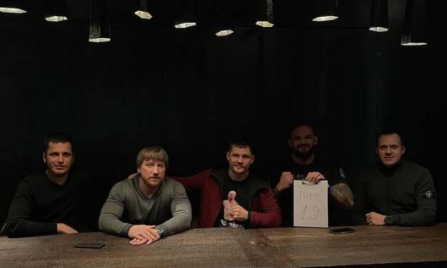 Будет махач: украинский боксер договорился о бое с Русским молотом фото