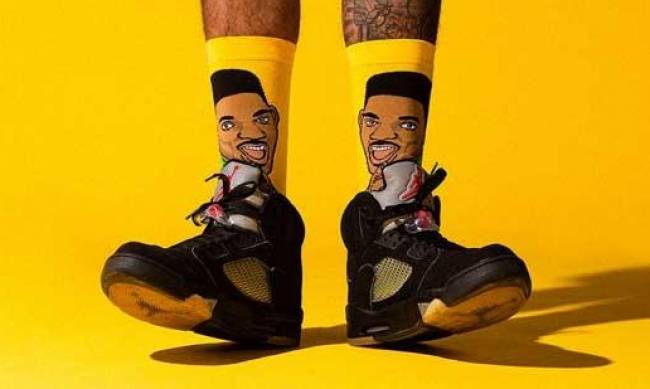 Где купить мужские и женские носки оптом? фото