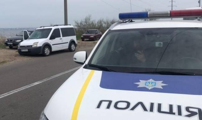 На Бердянской косе пешеход угодил под колеса автомобиля фото