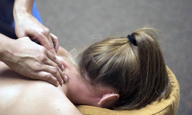 Плюс одна фобия: Массажистка свернула шею клиентке в Чернигове фото