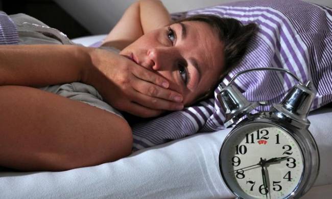 Бессонница: как уснуть без таблеток фото