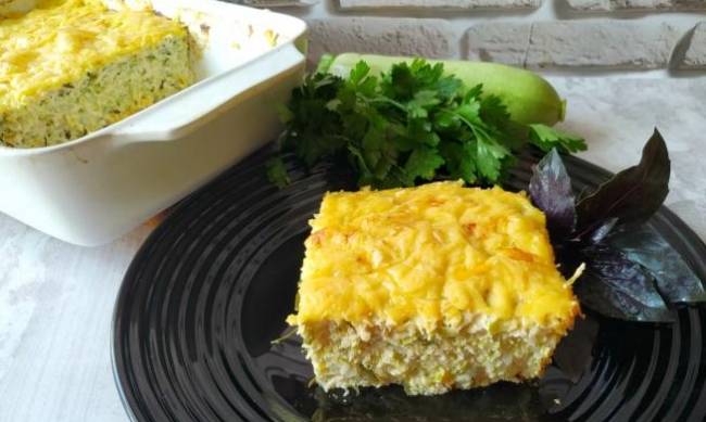 Рецепт дня: запеканка из кабачков, риса и сыра фото