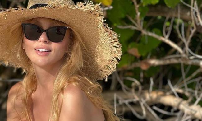 Маруся спит на папе: Оля Полякова показала, как дочь спит с ее мужем фото