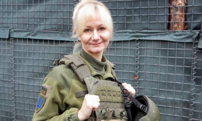 Школьный психолог ушла на войну  фото