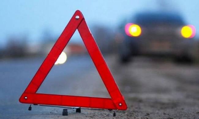 Водитель ехал на зеленый и сбил пешехода фото