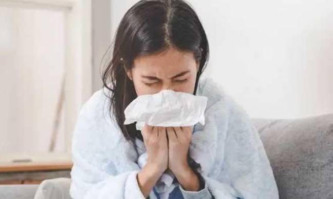 Лікар перерахувала три перші кроки за підозри на застуду фото