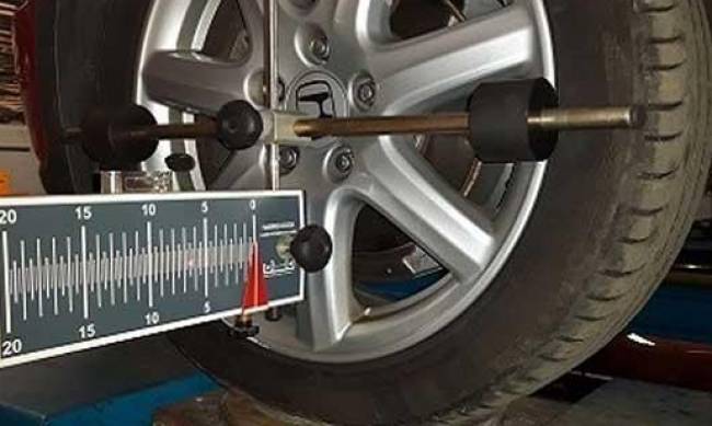 Когда нужно делать развал-схождение автомобилю? фото