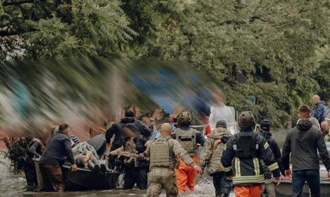 З окупованого лівобережжя Херсонщини врятували 21 людину, - є загиблі та постраждалі фото