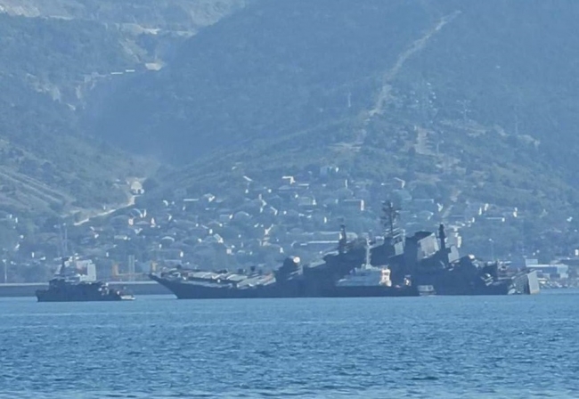 Спецоперація СБУ: дрон пошкодив десантний корабель Новоросійська фото